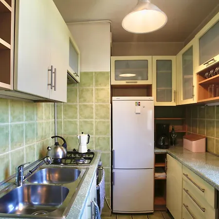 Sunny Seaside In Area Close To Pet Friendly *