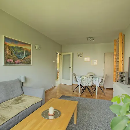 Sunny Seaside In Area Close To Pet Friendly Gdansk