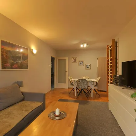 Sunny Seaside In Area Close To Pet Friendly Gdansk